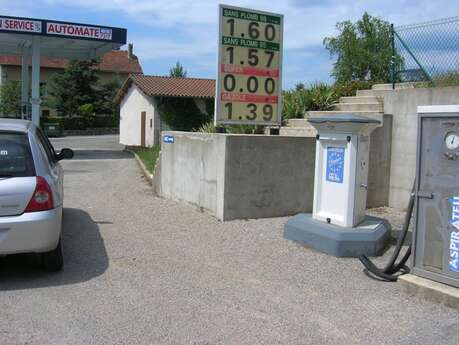 Borne de Services de Montet et Bouxal